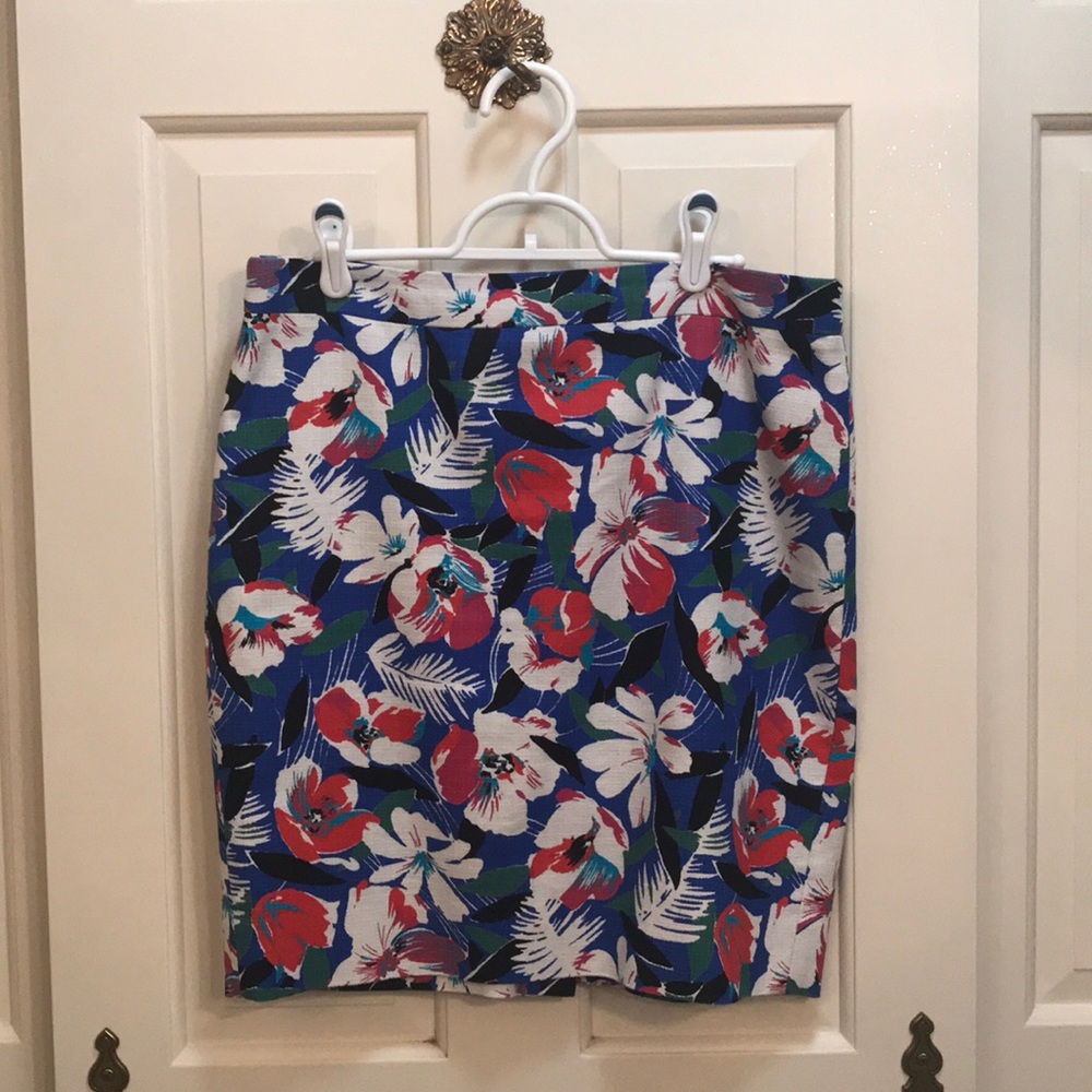 J. Crew Factory basket weave floral pencil skirt